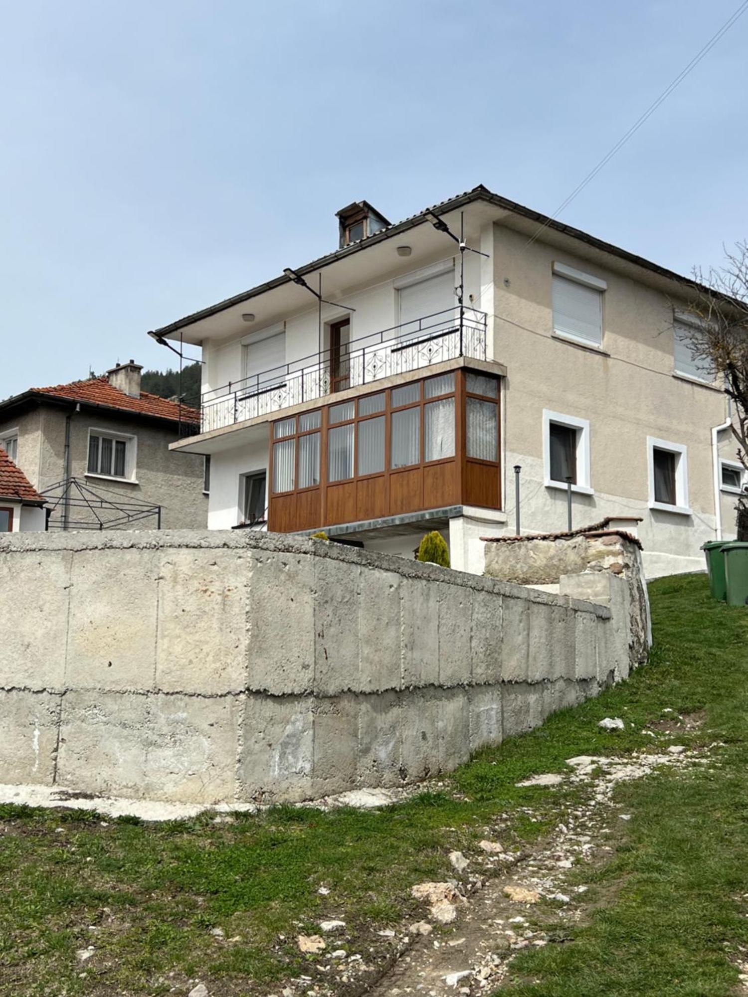 Къща За Гости "Домът На Краси" Yagodina Exterior photo